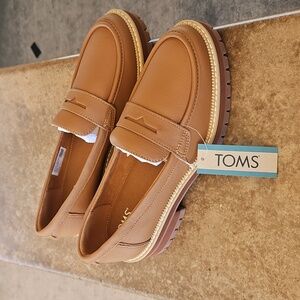 Toms Tan Leather Loafers